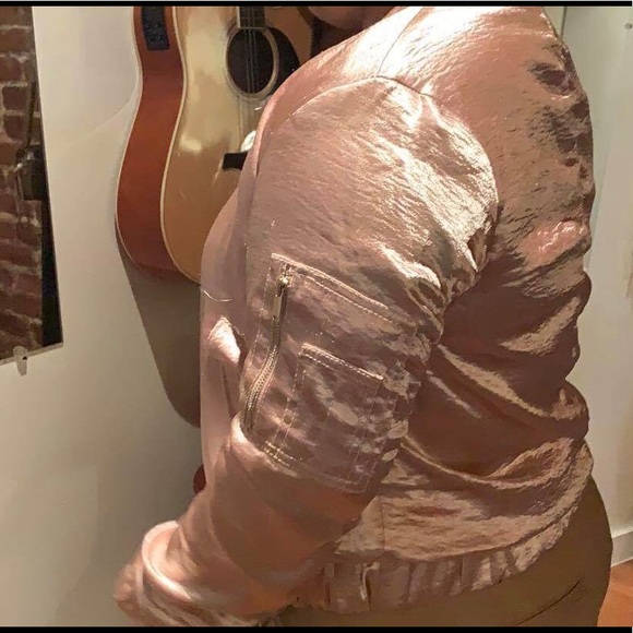 H&M RoseGold Bomber Jacket - Picture 4 of 4